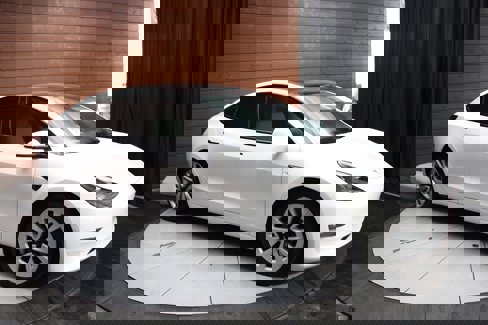 Used 2022 Tesla Model 3 Standard Range image 15