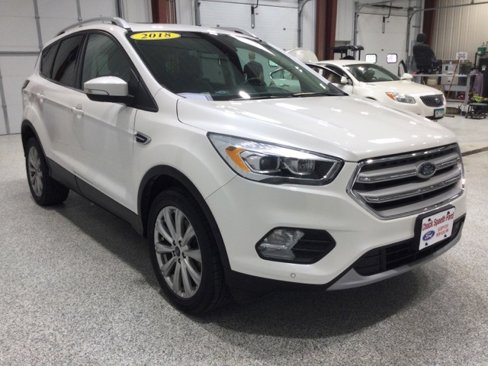 Used 2018 Ford Escape Titanium image 3