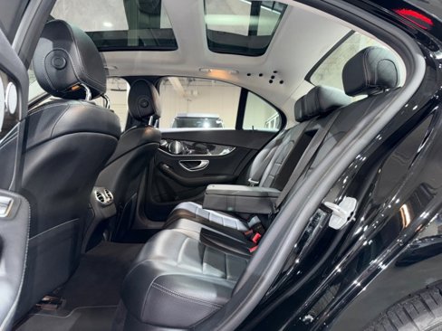 Used 2015 Mercedes-Benz C 300 4MATIC Sedan image 11