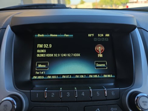 Used 2017 Chevrolet Equinox LS image 15