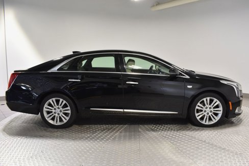 Used 2019 Cadillac XTS Luxury image 6
