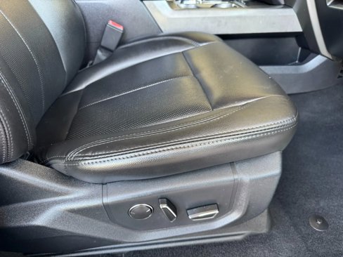 Used 2019 Ford Expedition XLT w/ Equipment Group 201A image 27