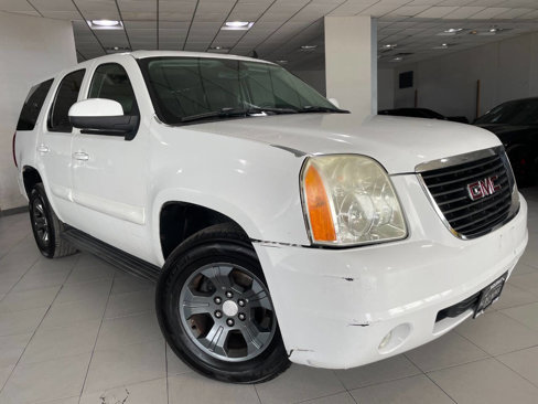 Used 2007 GMC Yukon SLT w/ SLT Preferred Equipment Group image 1