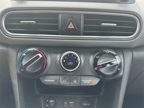 Used 2019 Hyundai Kona SE image 41