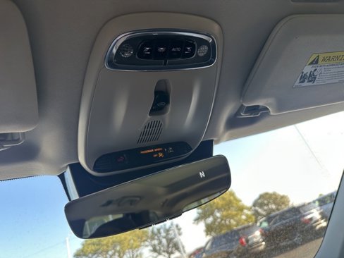Used 2018 Volvo XC90 T5 Momentum w/ Convenience Package image 24