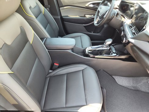 New 2025 Chevrolet Trax ACTIV w/ Driver Confidence Package image 15
