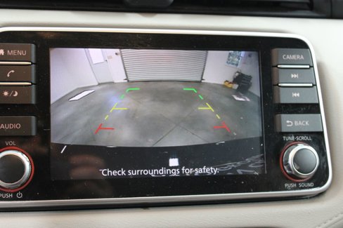 Used 2022 Nissan Versa SV image 33