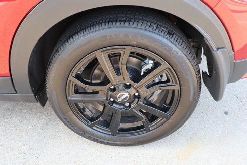 Certified 2024 Nissan Kicks SR w/ SR Premium Package image 10