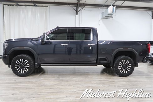 Used 2024 GMC Sierra 2500 Denali Ultimate w/ Max Trailering Package image 9