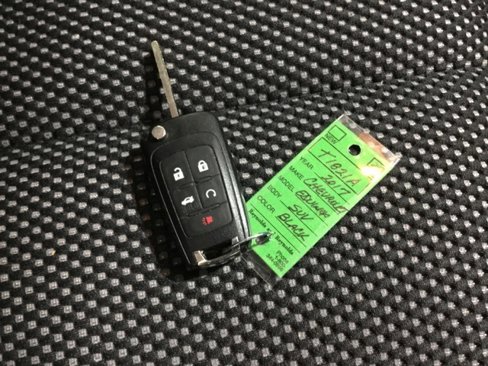 Used 2017 Chevrolet Equinox LT image 50