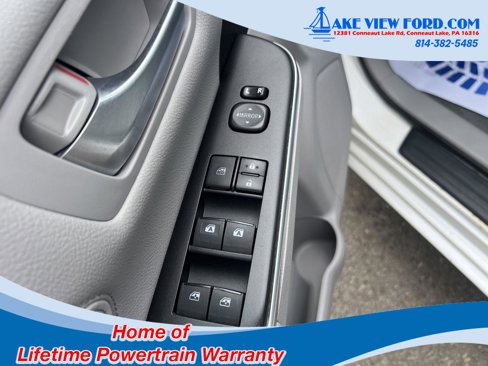 Used 2017 Toyota Camry XLE image 13