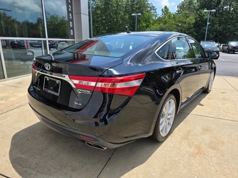 Used 2013 Toyota Avalon XLE Touring image 8