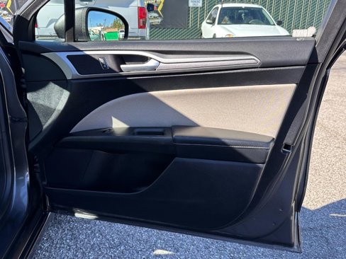 Used 2019 Ford Fusion S image 19