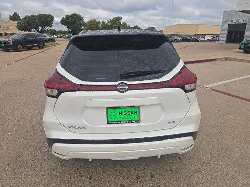 Certified 2024 Nissan Kicks SR w/ SR Premium Package image 4