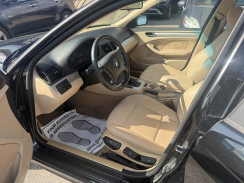 Used 2004 BMW 325xi Sedan image 18