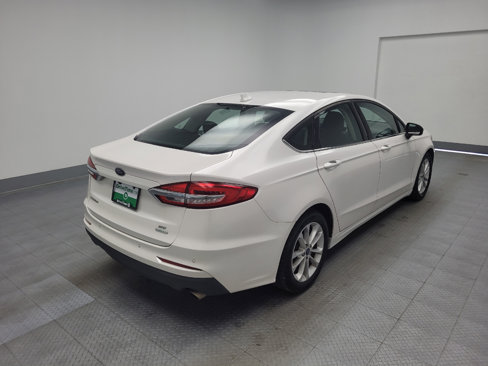Used 2020 Ford Fusion SE image 9