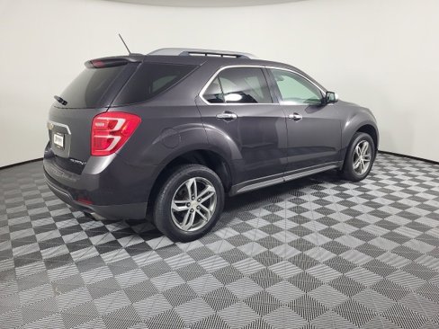 Used 2016 Chevrolet Equinox LTZ w/ Enhanced Convenience Package image 9