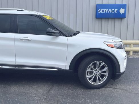 Used 2022 Ford Explorer Limited w/ Equipment Group 301A image 18