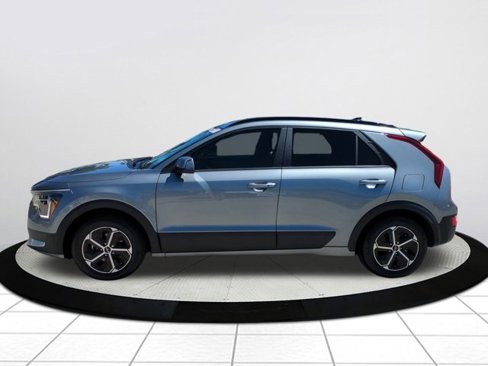 Used 2024 Kia Niro EX image 6