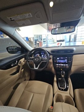Used 2020 Nissan Rogue SL image 25