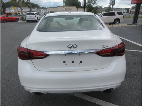 Used 2018 INFINITI Q50 Luxe w/ Cargo Package (L95) image 4