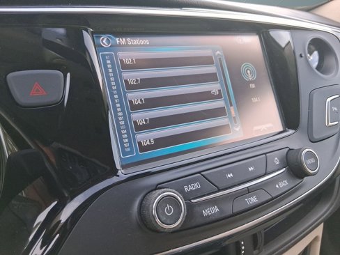 Used 2017 Buick Envision Essence image 25