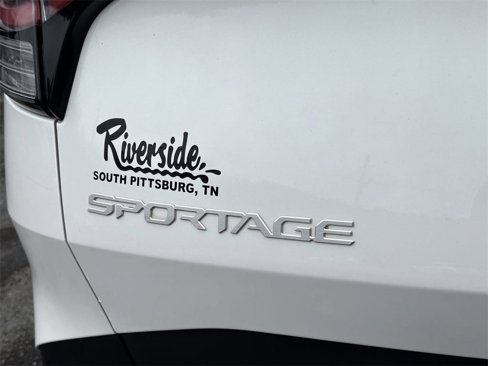 Used 2024 Kia Sportage LX image 13
