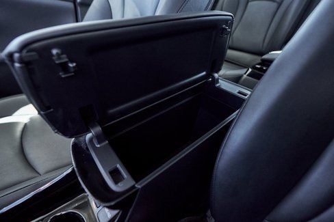 Used 2018 Toyota Prius Prime Premium image 41
