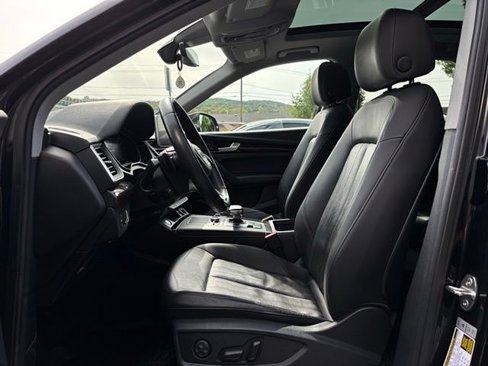 Used 2019 Audi Q5 2.0T Premium Plus w/ Premium Plus Package image 12