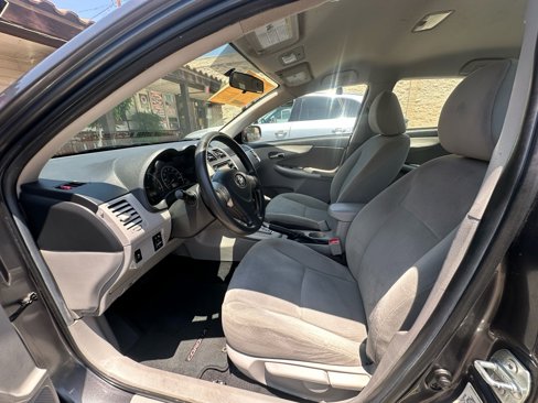 Used 2013 Toyota Corolla LE Special Edition image 9