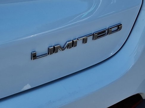 Used 2024 Jeep Compass Limited image 30