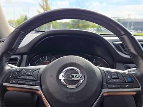 Used 2019 Nissan Rogue SV w/ Sun & Sound Touring Package image 28
