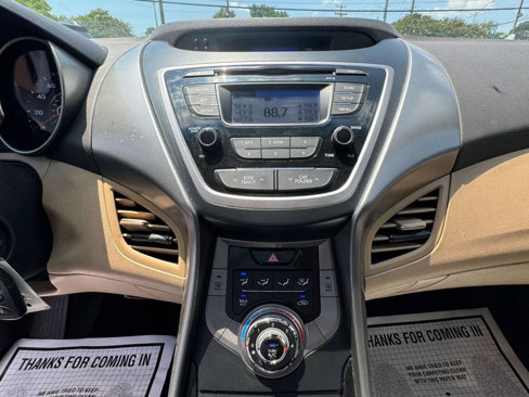 Used 2013 Hyundai Elantra GLS image 14
