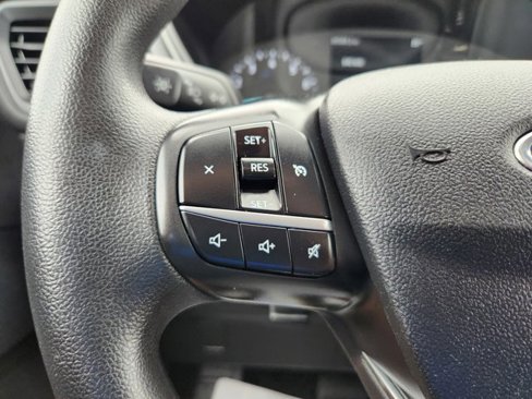 Used 2022 Ford Escape S image 18