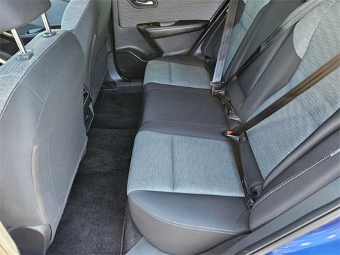 Used 2023 Nissan Rogue SV image 14