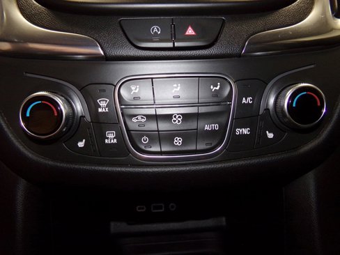 Used 2022 Chevrolet Equinox LT image 20
