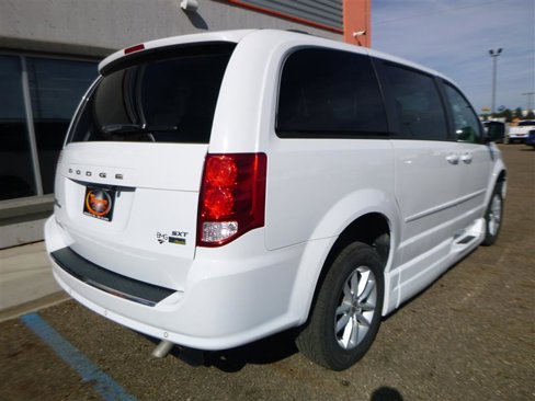 Used 2014 Dodge Grand Caravan SXT w/ Rear Park Assist Package image 3