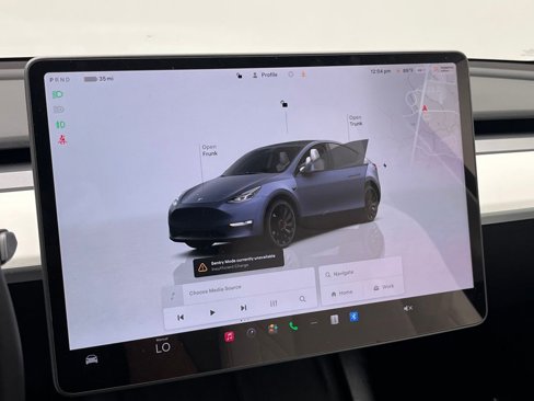 Used 2023 Tesla Model Y Performance image 14