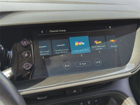 Certified 2022 Buick Envision Essence w/ Sport Touring Package image 13