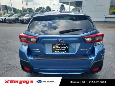 Used 2022 Subaru Crosstrek 2.0i Premium w/ Moonroof Package image 4