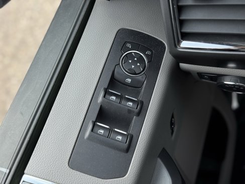 Used 2016 Ford F150 XLT w/ Equipment Group 302A Luxury image 28