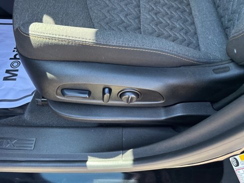 Certified 2023 Chevrolet Equinox LT image 8