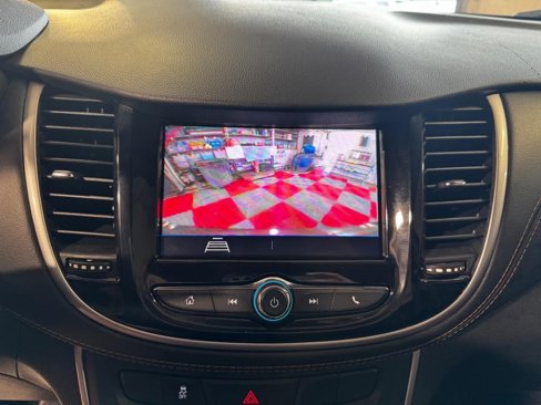 Used 2020 Chevrolet Trax LS image 23