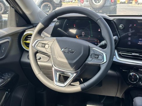 New 2025 Chevrolet Trax ACTIV w/ Driver Confidence Package image 32