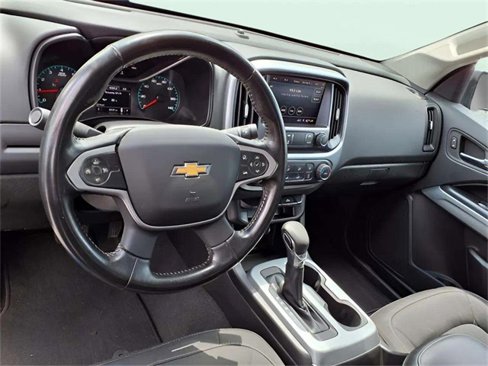 Used 2022 Chevrolet Colorado LT w/ LT Convenience Package image 12