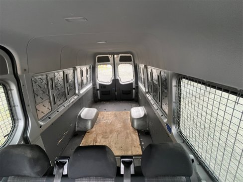 Used 2018 Mercedes-Benz Sprinter 3500 image 16