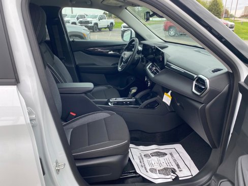 New 2025 Chevrolet TrailBlazer LT w/ Convenience Package image 9