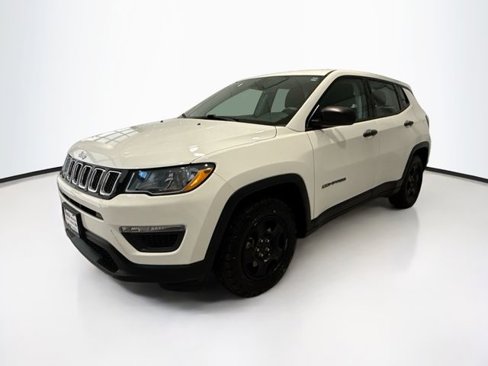 Used 2021 Jeep Compass Sport image 3