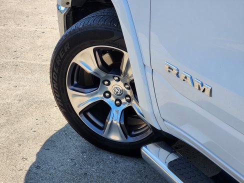 Used 2020 RAM 1500 Laramie image 18