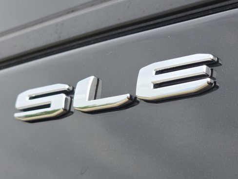 Used 2022 GMC Terrain SLE image 13